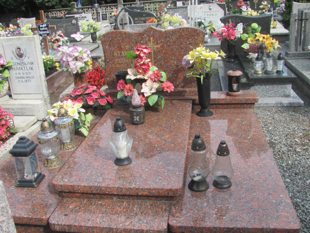 Grób Elżbieta Staroń